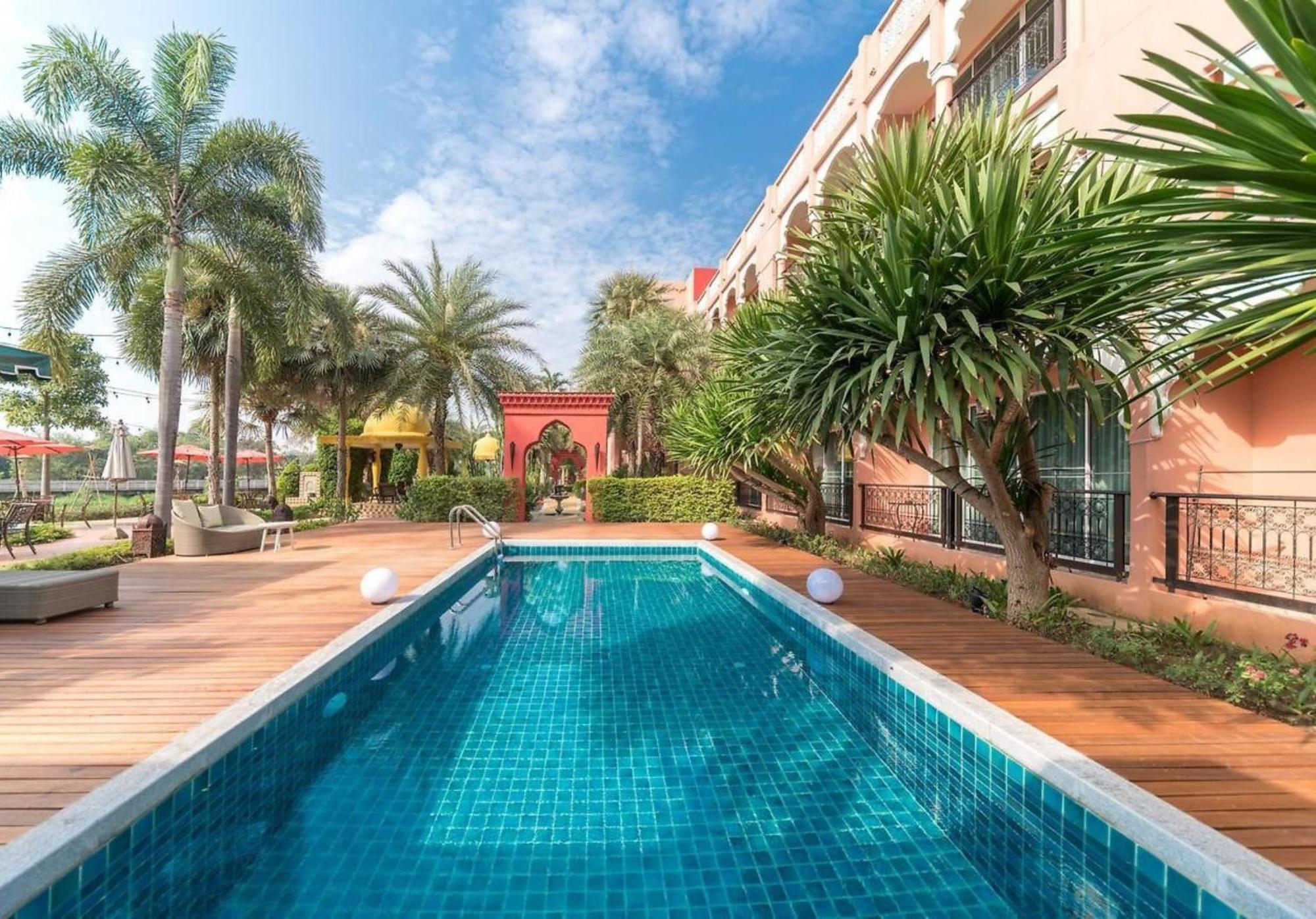 Sheik Istana Hotel Chiangmal Chiang Mai Exterior photo
