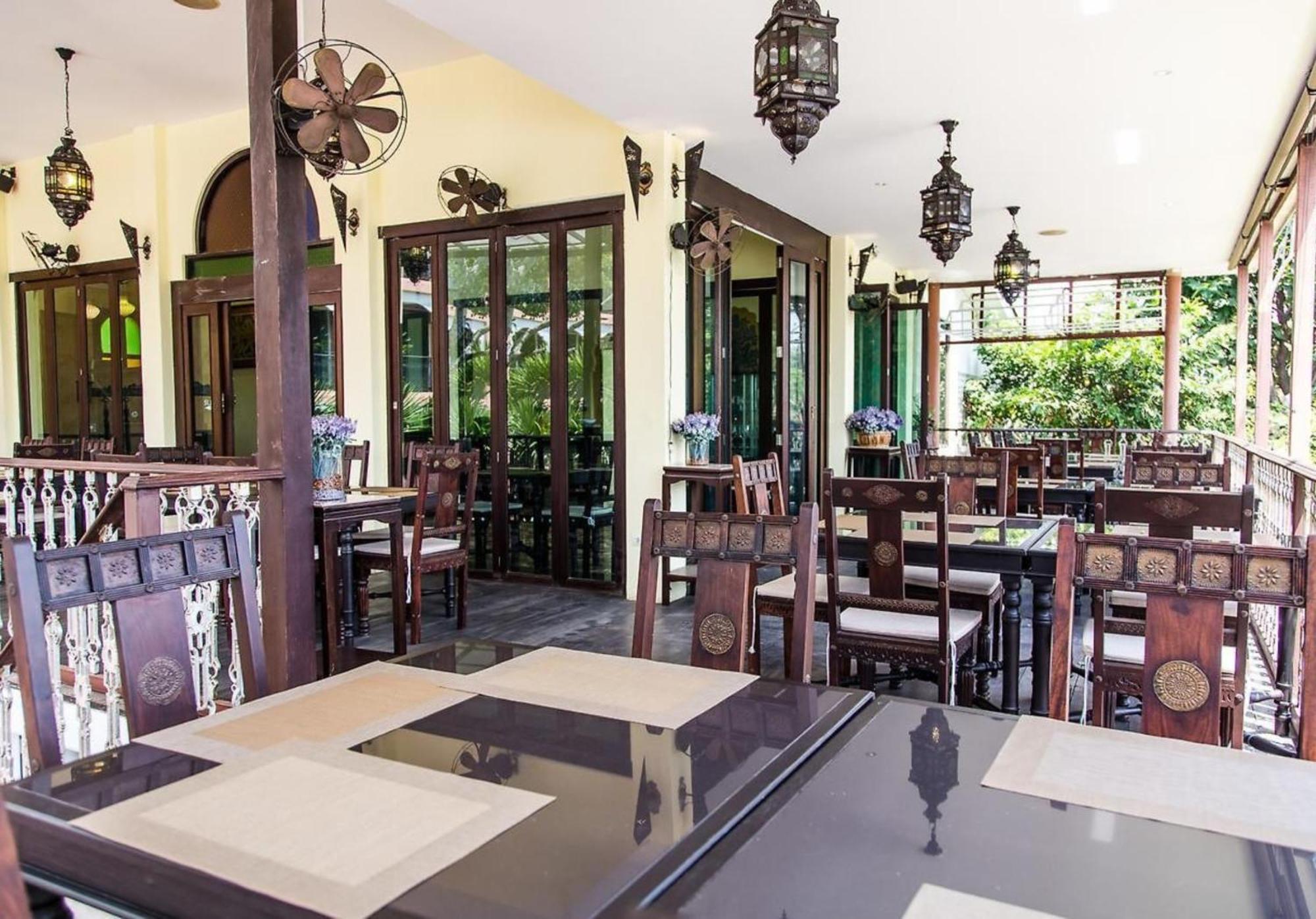 Sheik Istana Hotel Chiangmal Chiang Mai Exterior photo
