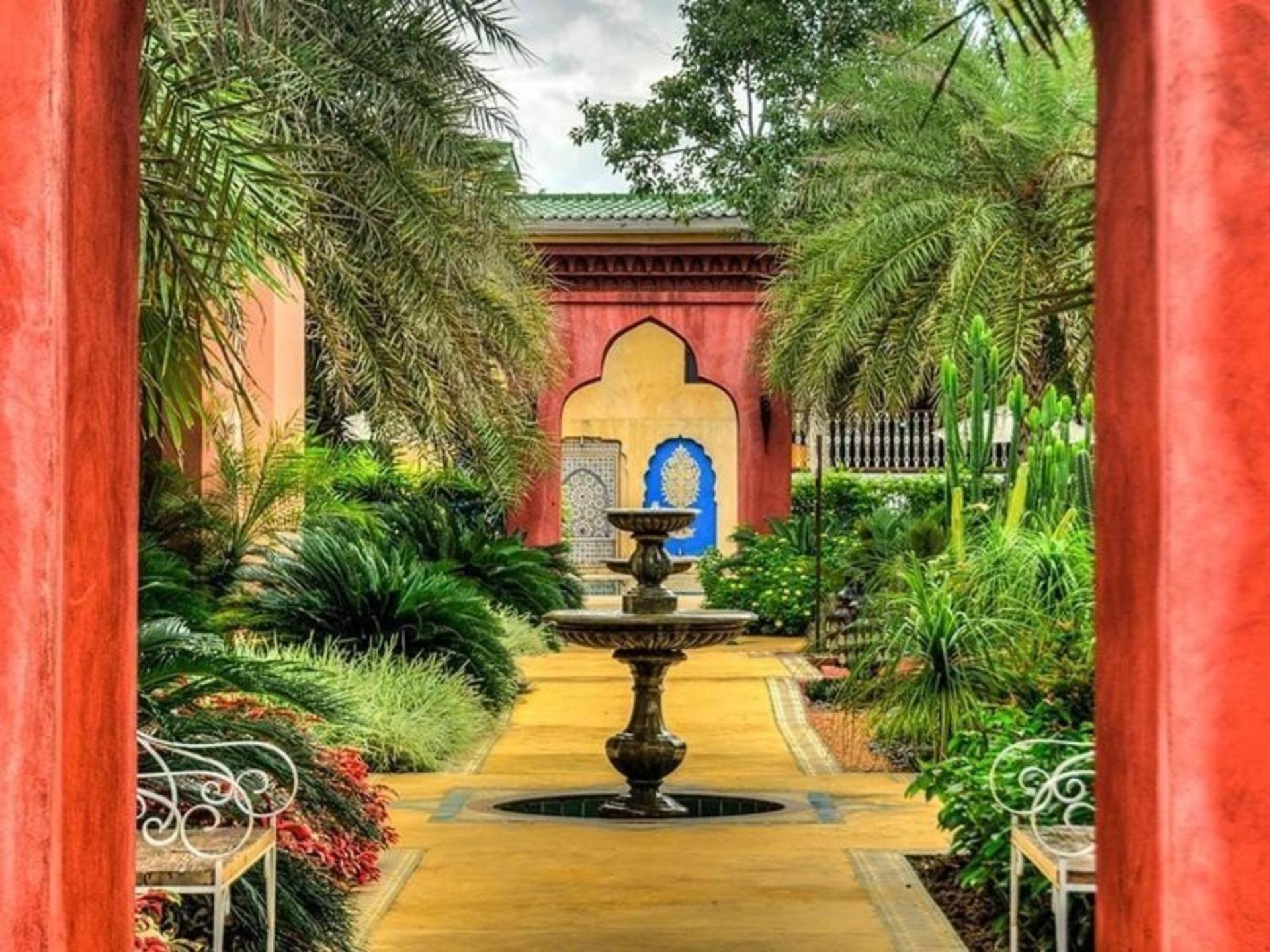 Sheik Istana Hotel Chiangmal Chiang Mai Exterior photo