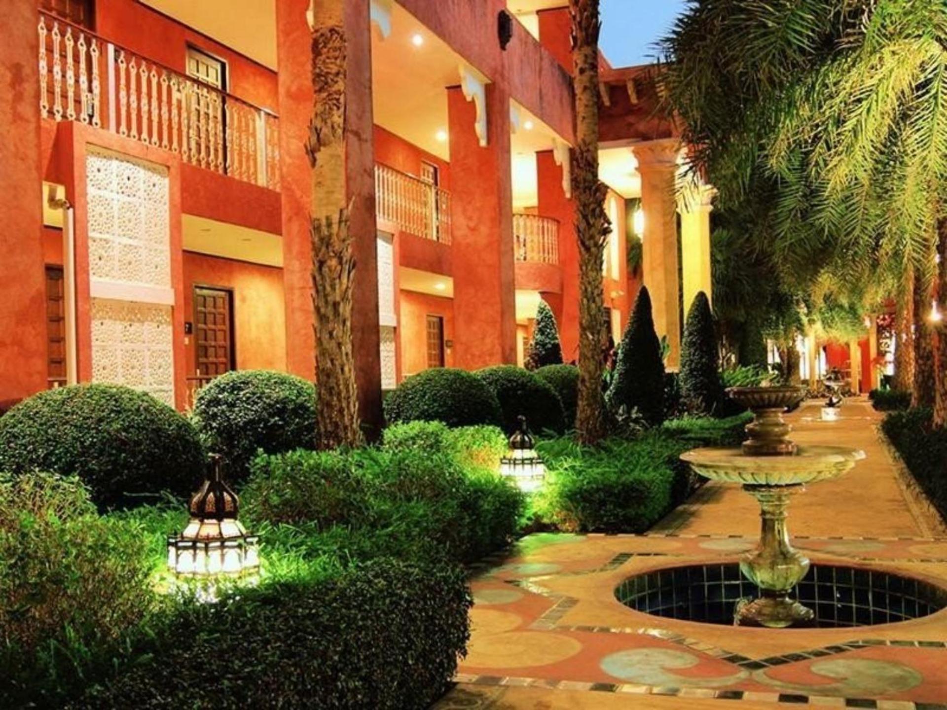 Sheik Istana Hotel Chiangmal Chiang Mai Exterior photo