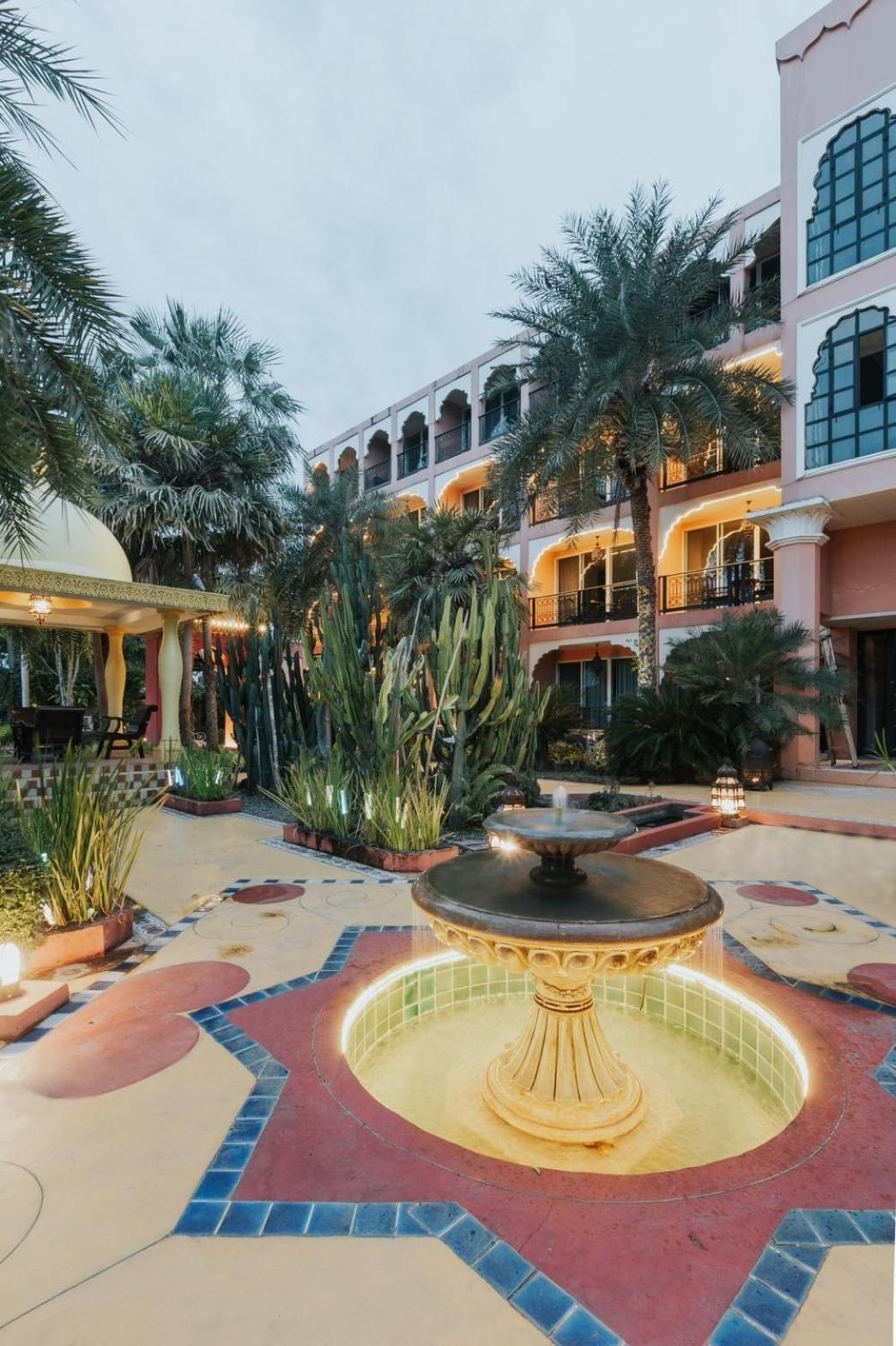 Sheik Istana Hotel Chiangmal Chiang Mai Exterior photo
