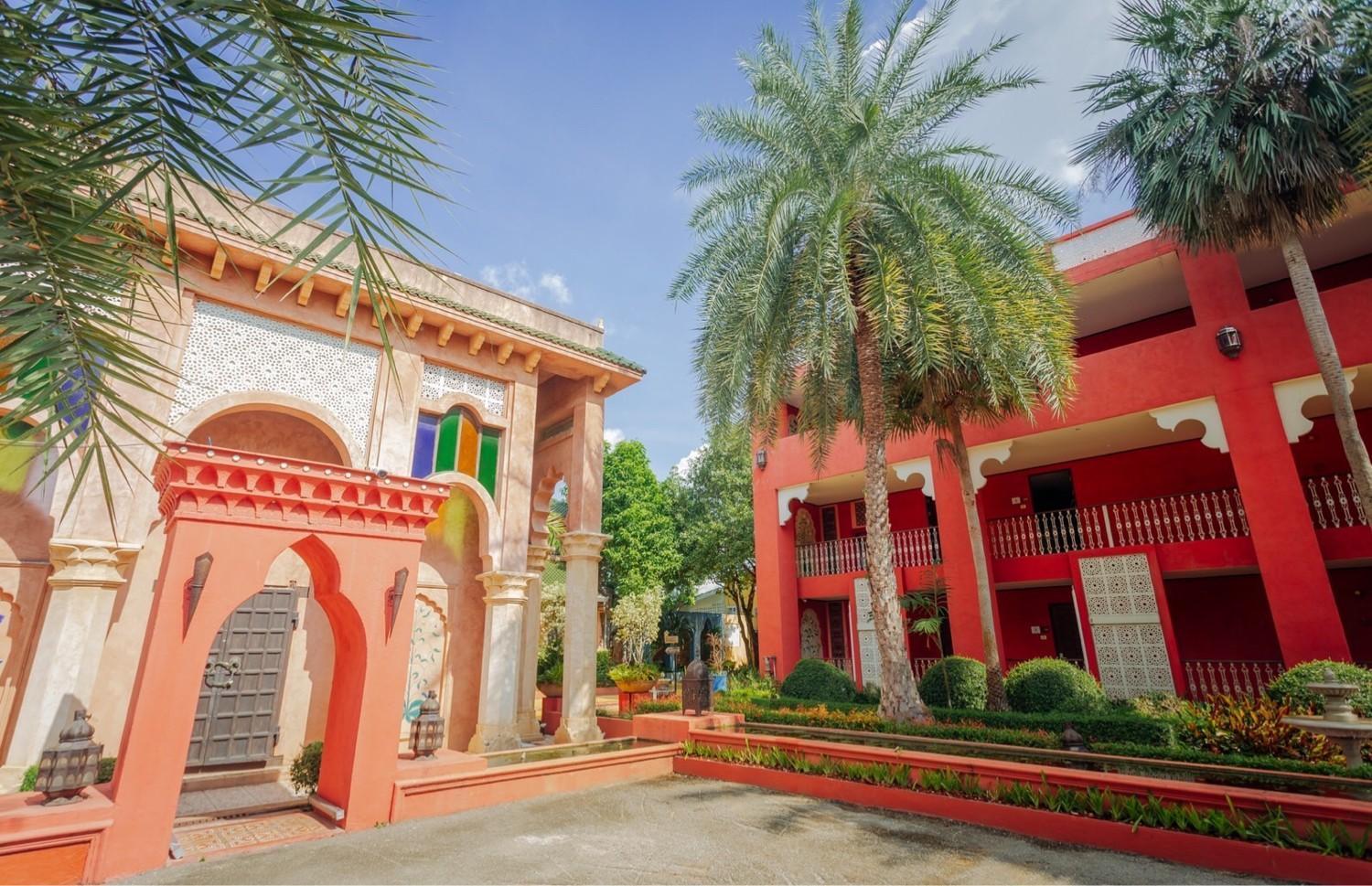 Sheik Istana Hotel Chiangmal Chiang Mai Exterior photo