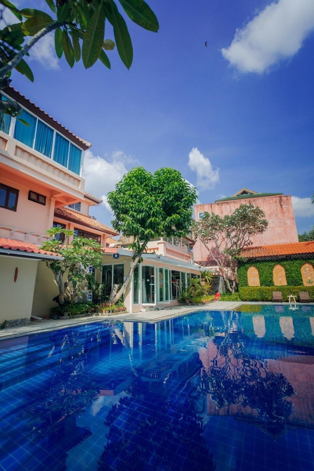 Sheik Istana Hotel Chiangmal Chiang Mai Exterior photo